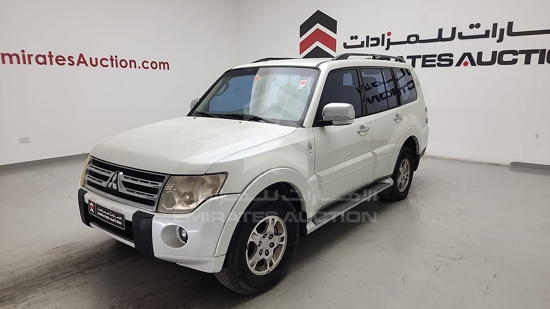 2009 MITSUBISHI PAJERO VIN: JMYLRV93W9J710845