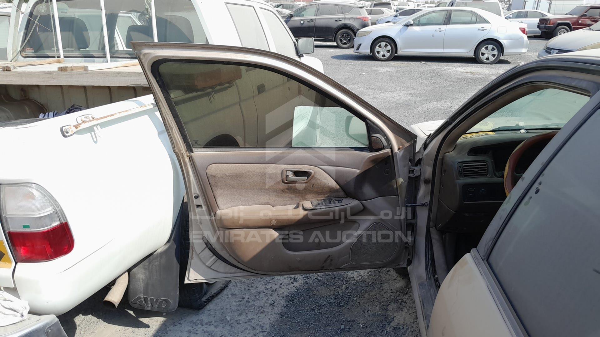 2001 TOYOTA CAMRY VIN: 4T1BG22K91U061268