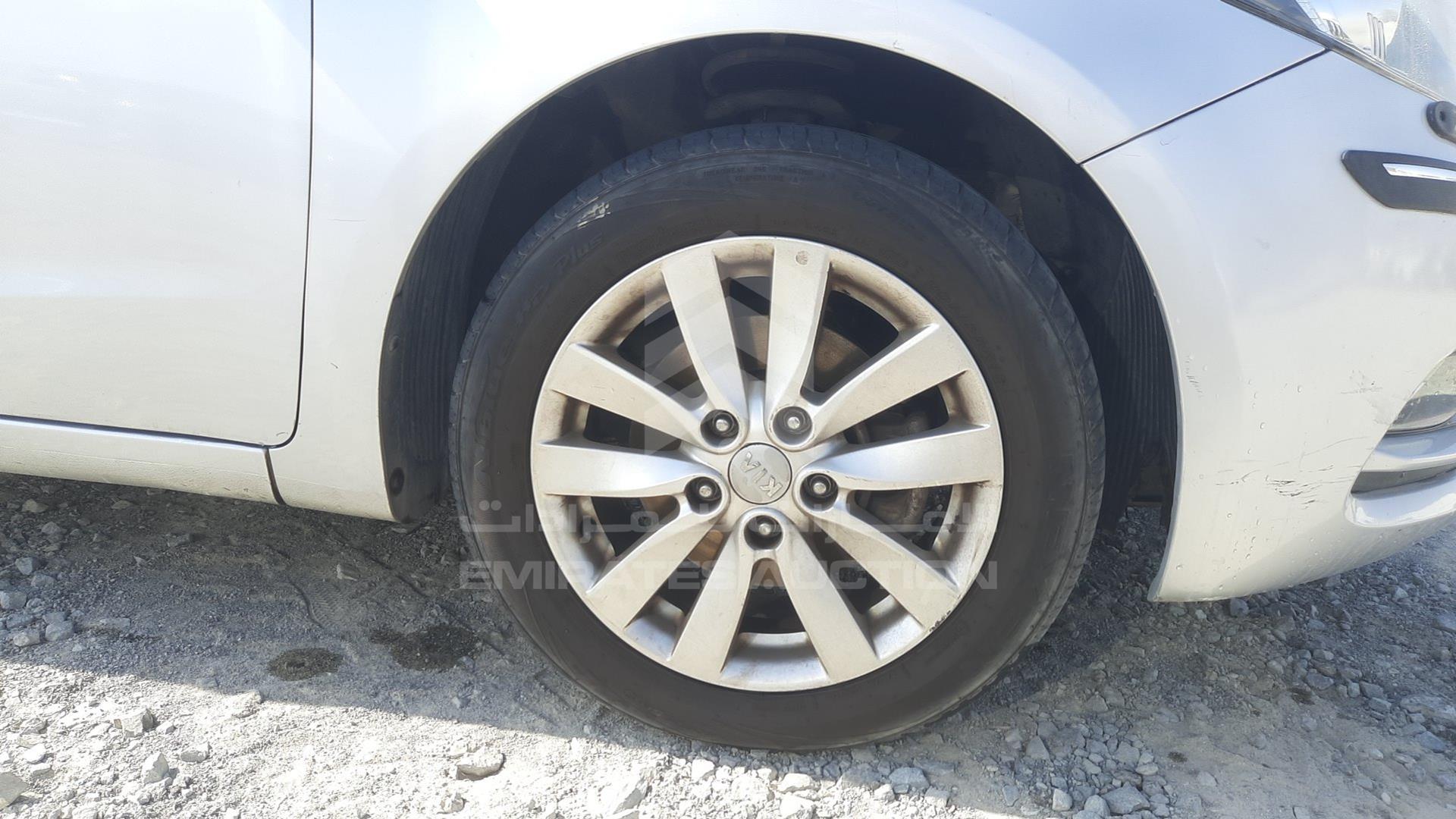 2016 KIA CERATO VIN: KNAFK4118G5418982