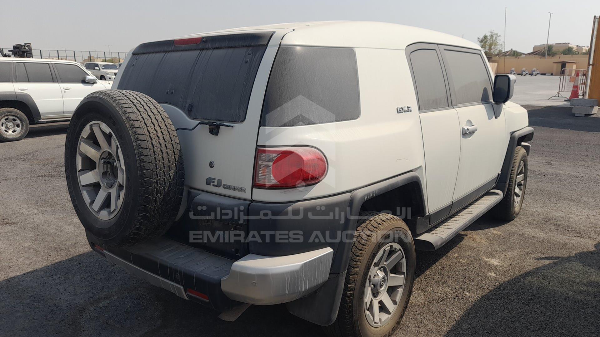 2014 TOYOTA FJ CRUISER VIN: JTEBU11F3EK195394