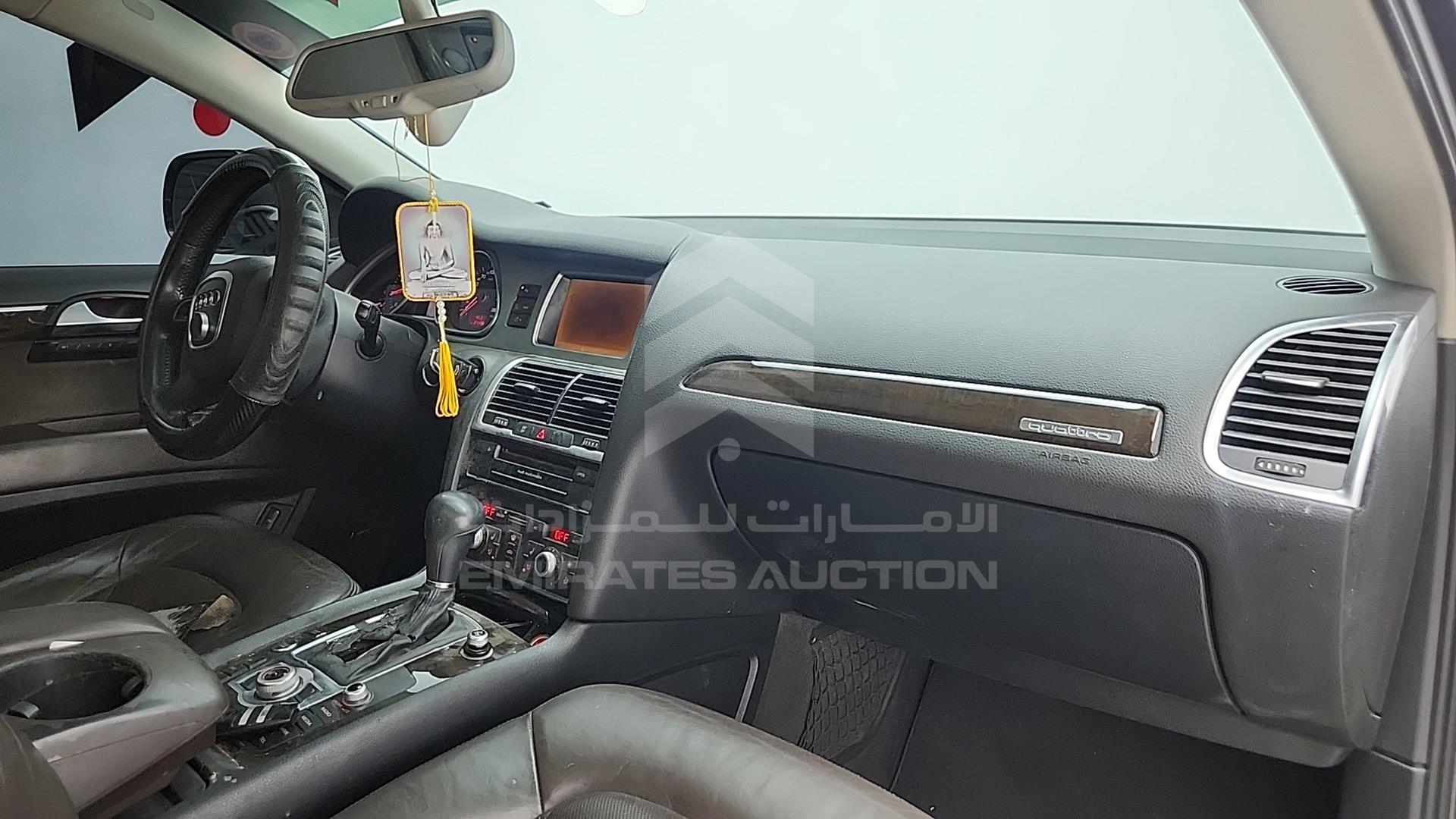 2010 AUDI Q7 VIN: WAUAVD4L2AD003989