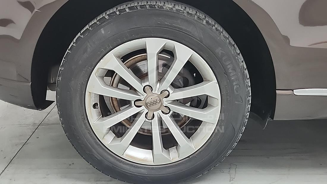2015 Audi Q5 — Rear Right Tyre — Photo 30