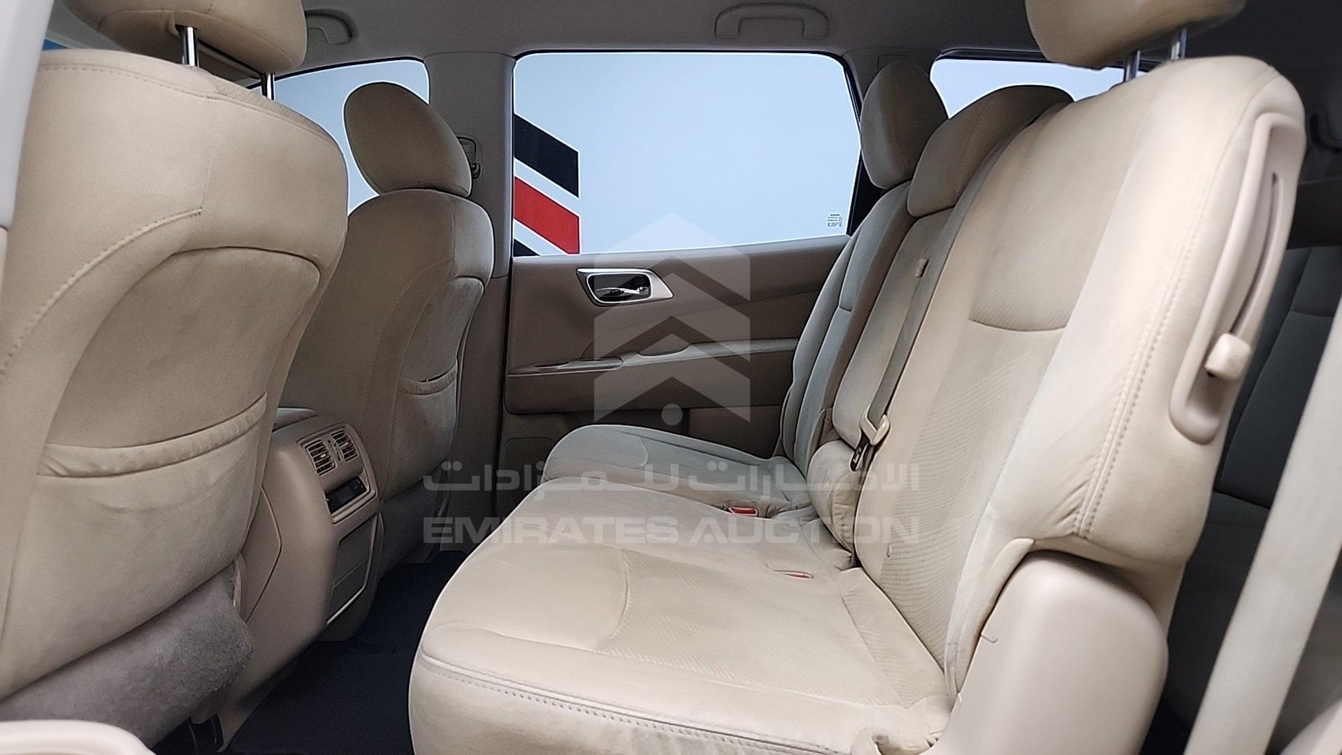 2016 NISSAN PATHFINDER VIN: 5N1AR2M50GC606074