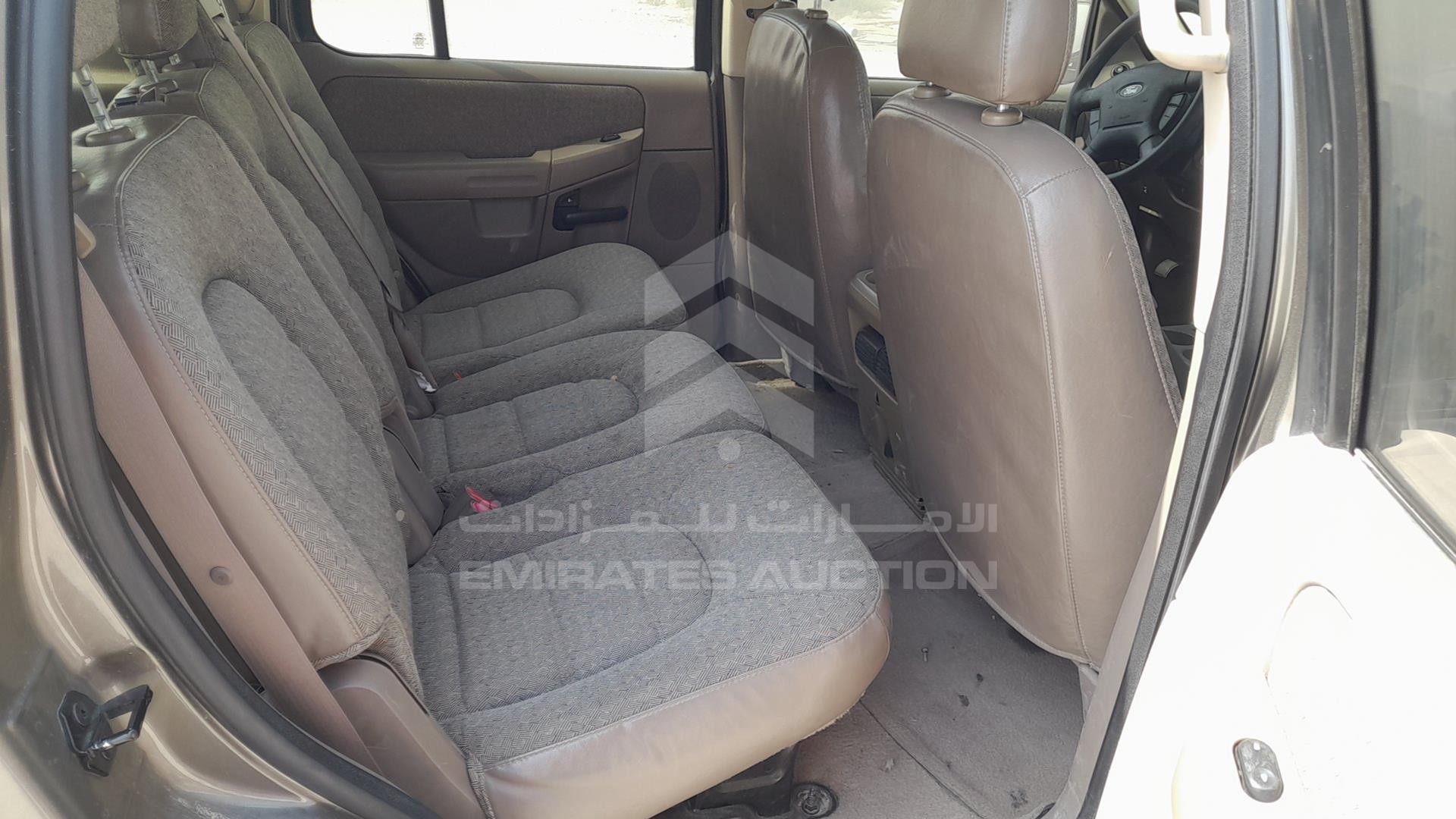 2005 FORD EXPLORER VIN: 1FMZU72E15ZA74409