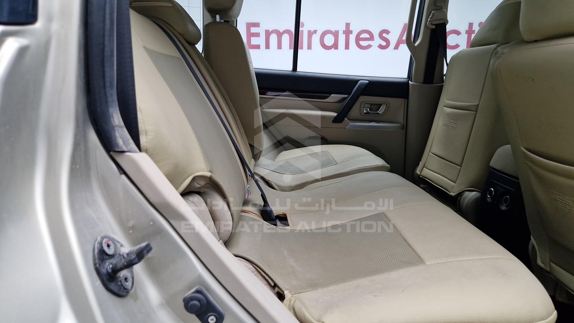 2013 MITSUBISHI PAJERO VIN: JMYLRV95WDJ704393