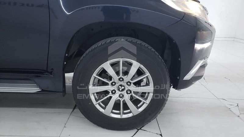 MMEMC21XXHH004146 Auction: EmiratesAuction Lot: 406724 MMEMC21XXHH004146 Mitsubishi Montero 2017 BLUE Photo 28