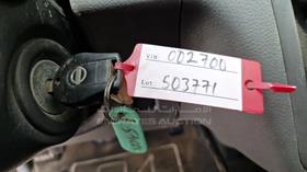 2016 Nissan Urvan — Keys — Photo 4 — Thumbnail