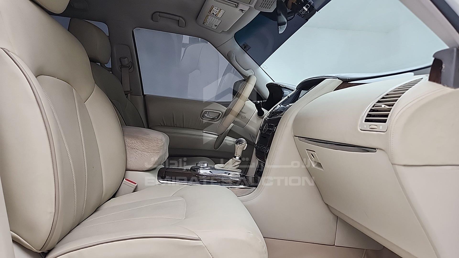 2011 INFINITI QX56 VIN: JNRAZ25Y9B9000789