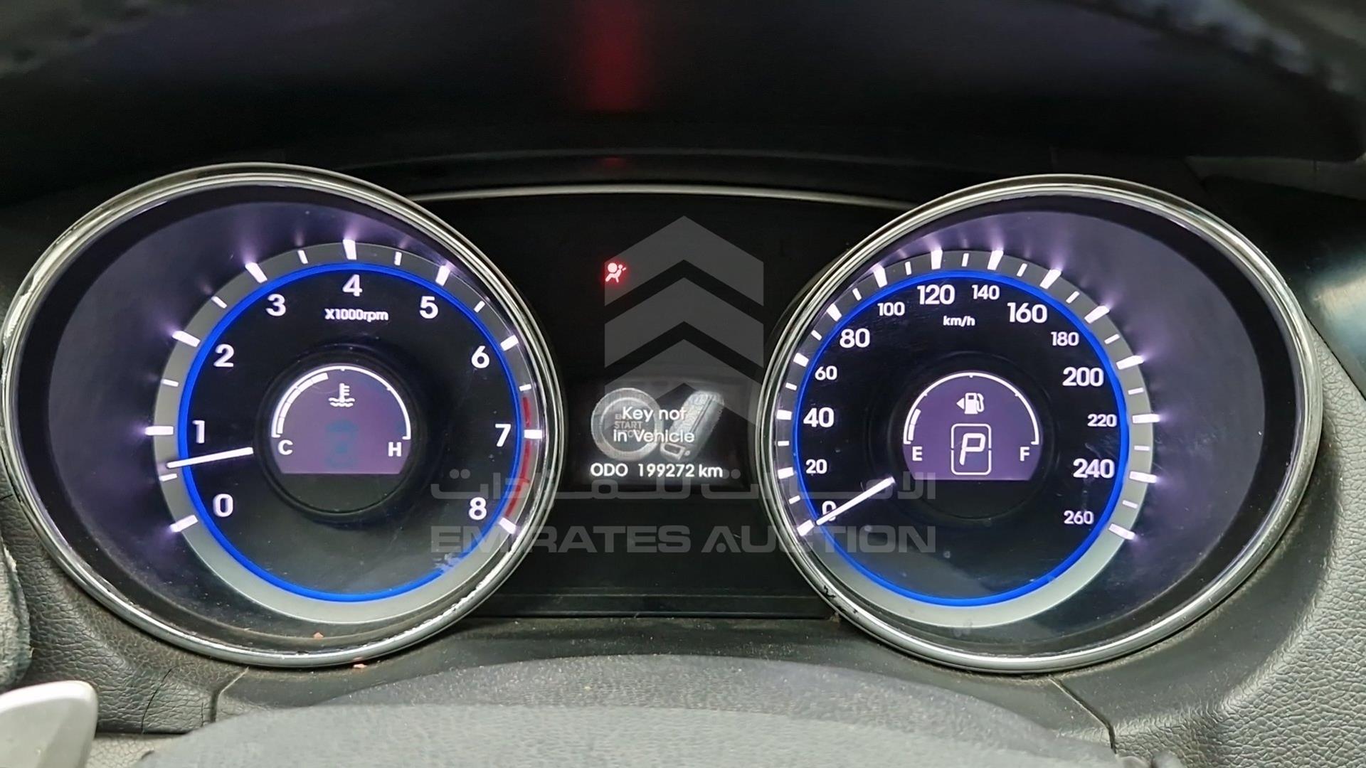 2012 HYUNDAI SONATA VIN: KMHEC41C2CA388372