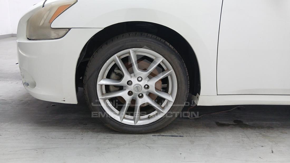 2014 Nissan Maxima — Front Left Tyre — Photo 41