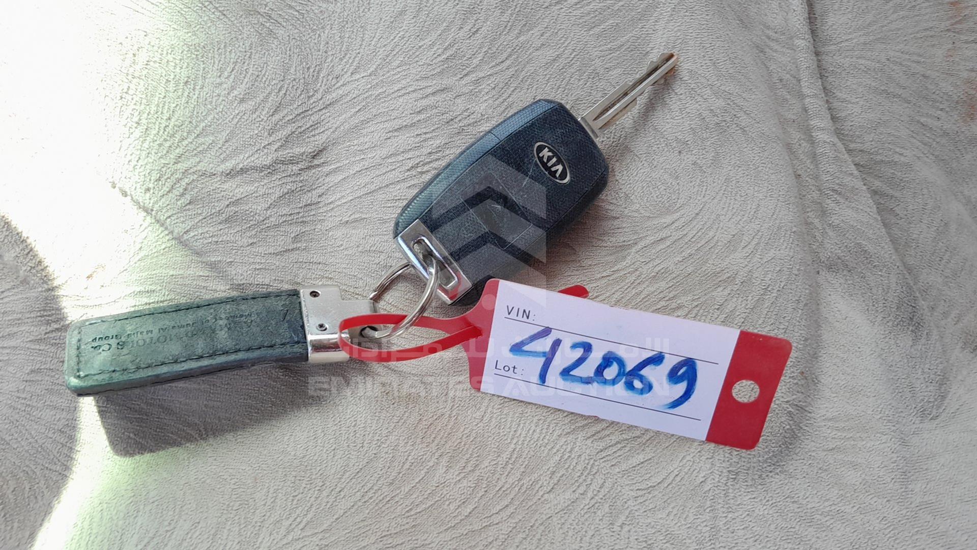 2015 KIA CERATO VIN: KNAFK4113F5212452