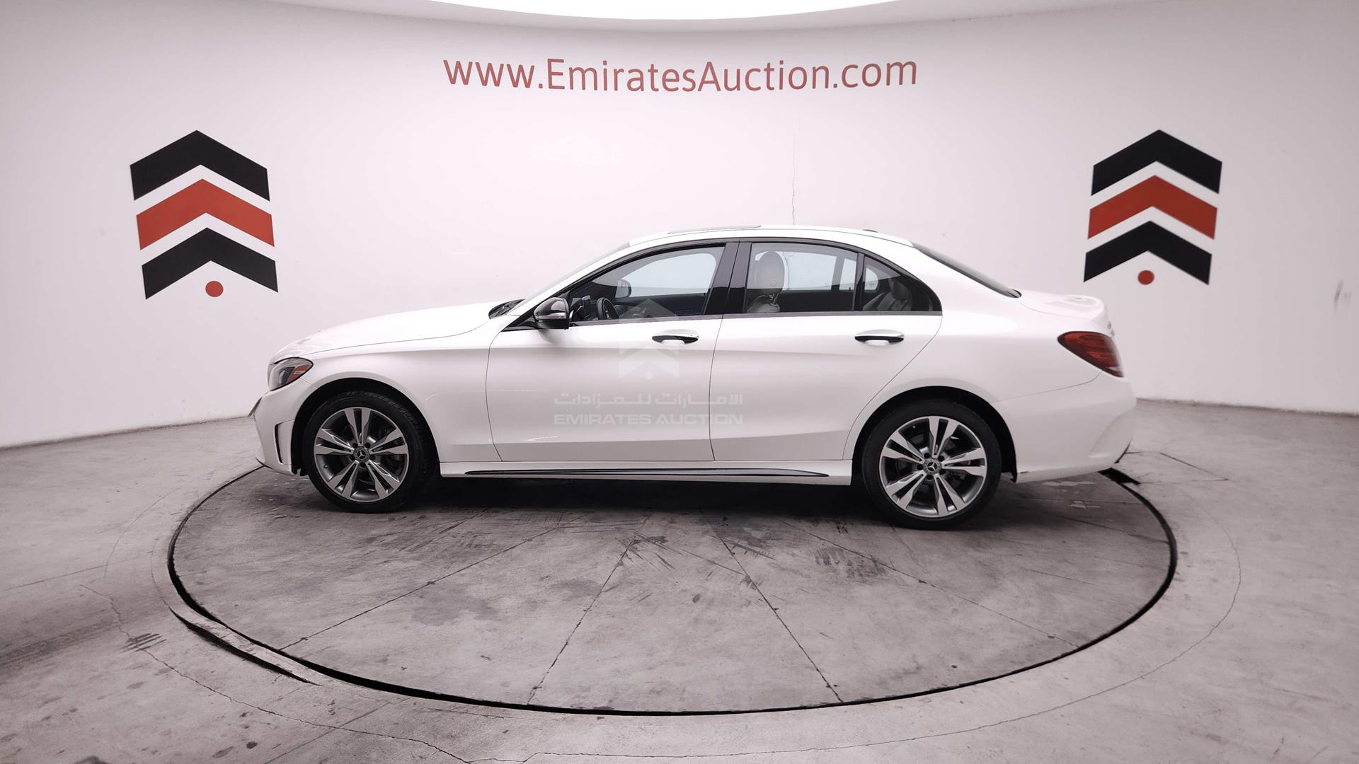 2019 MERCEDES C 300 VIN: 55SWF8DBXKU309836