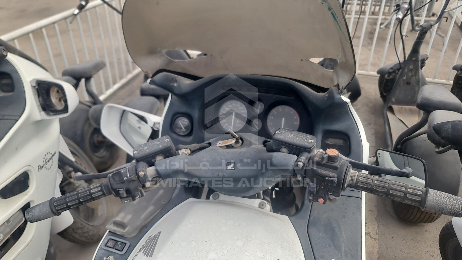 2003 HONDA MOTORBIKE VIN: JH2SC26C8YM100579