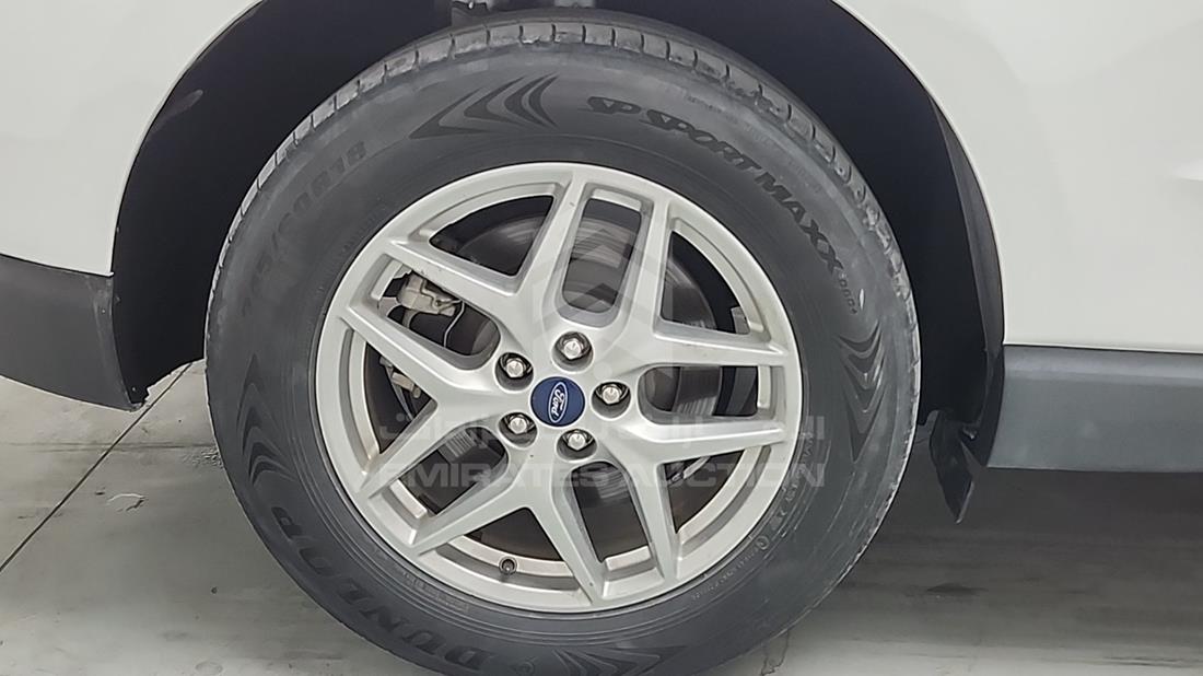2022 Ford Edge — Rear Right Tyre — Photo 31
