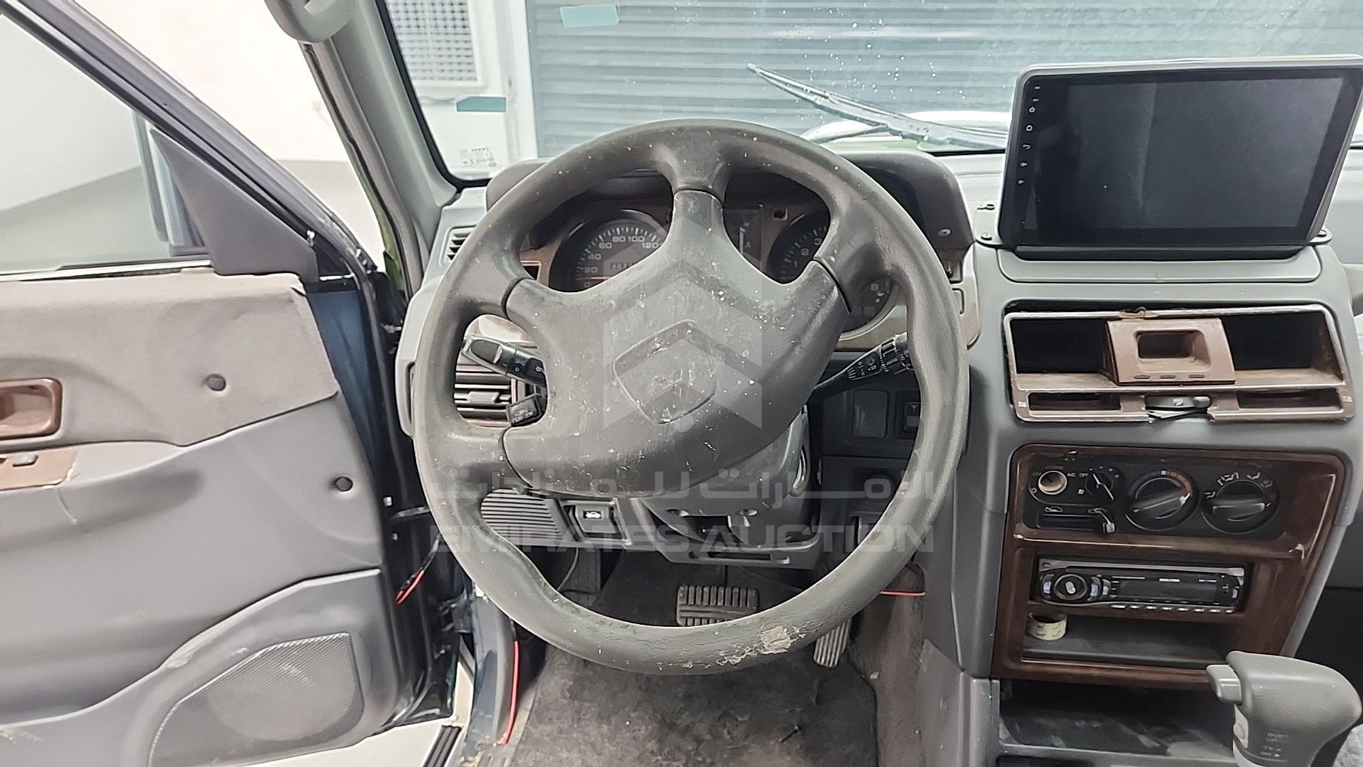 2000 MITSUBISHI PAJERO VIN: JMY0RV230YJ703802