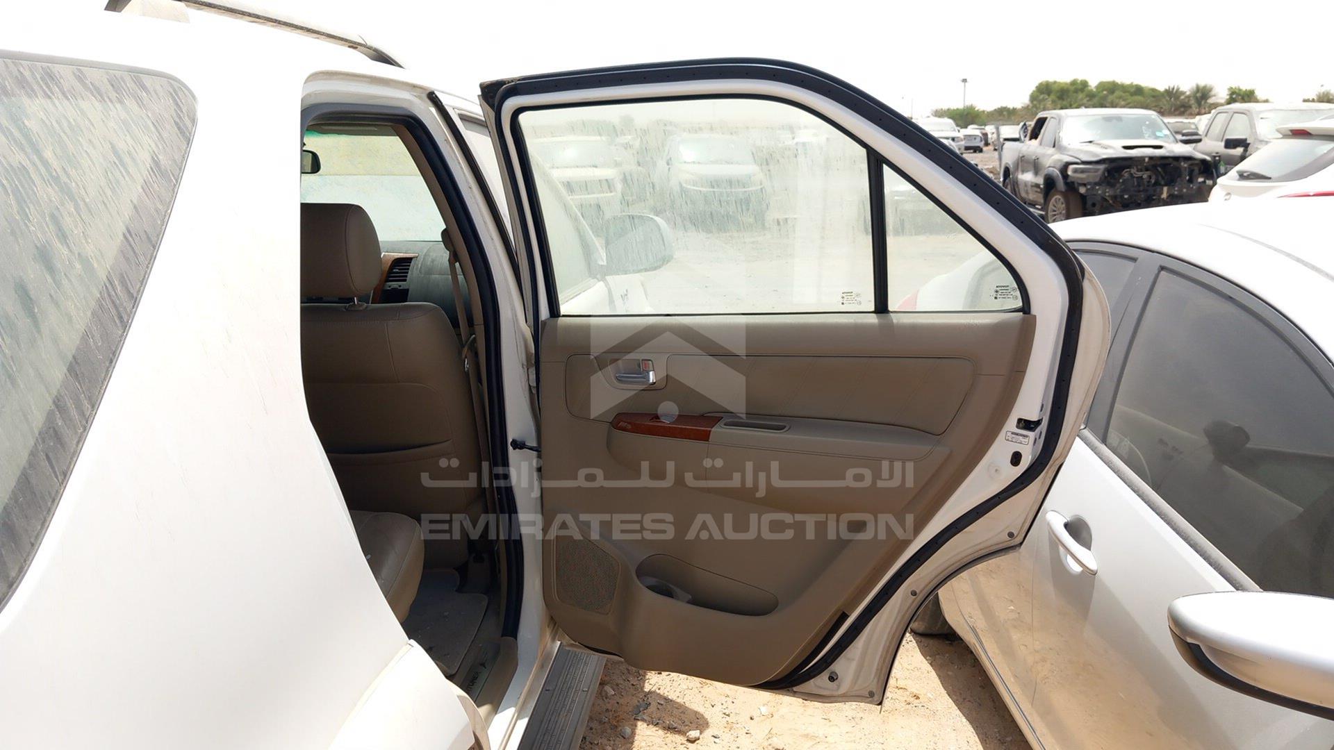 2009 TOYOTA FORTUNER VIN: MHFYU59G597009614