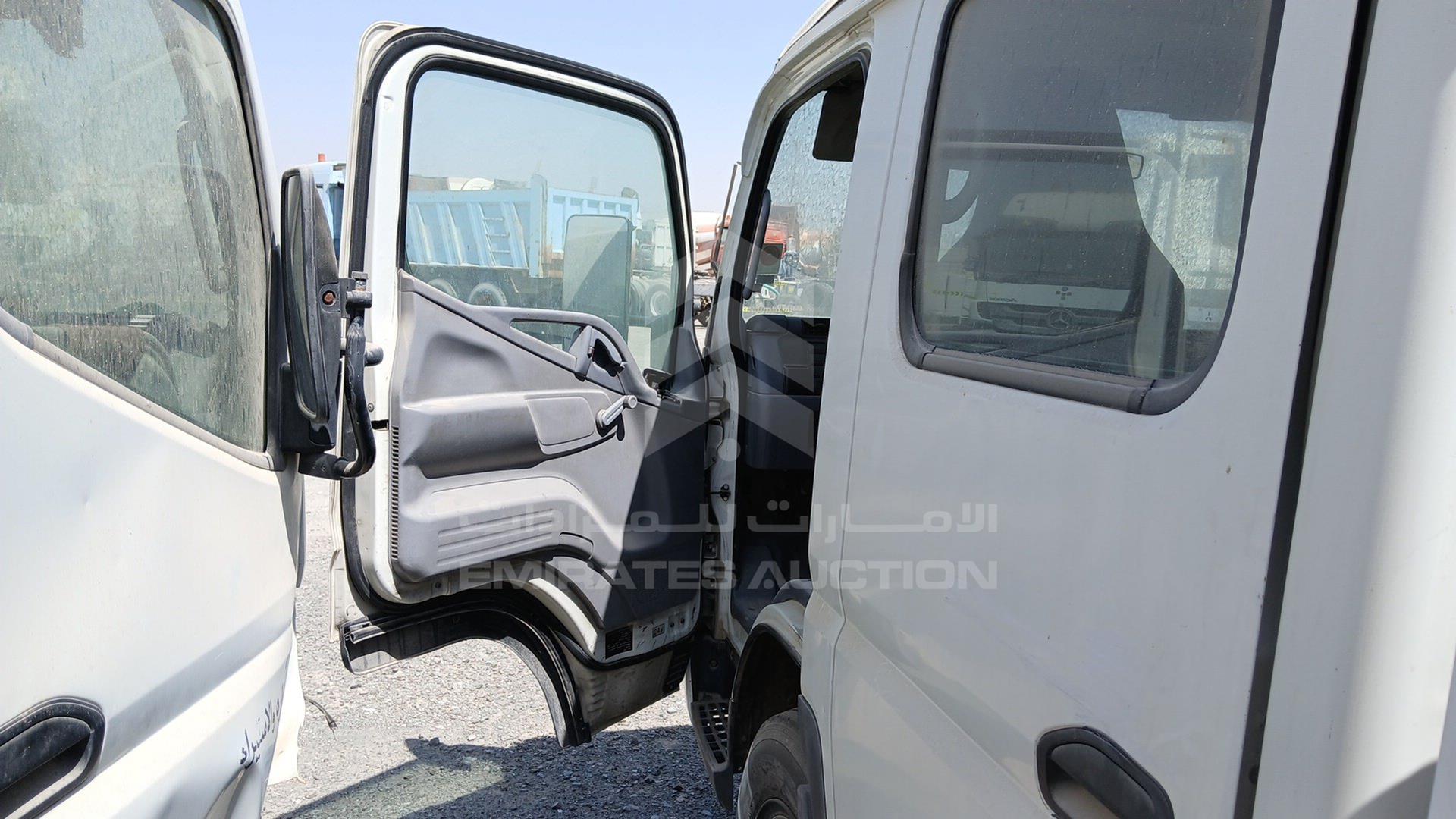 2009 MITSUBISHI CANTER VIN: JL7BCE1J09K008169