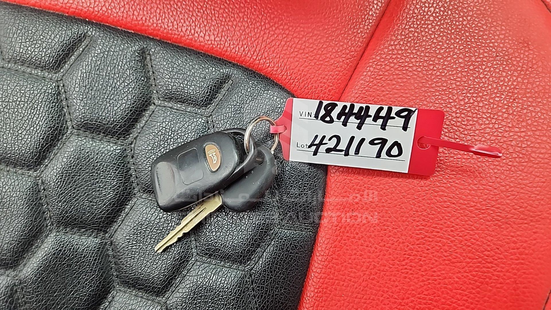 2008 HYUNDAI SANTA FE VIN: 5NMSG13E28H184449