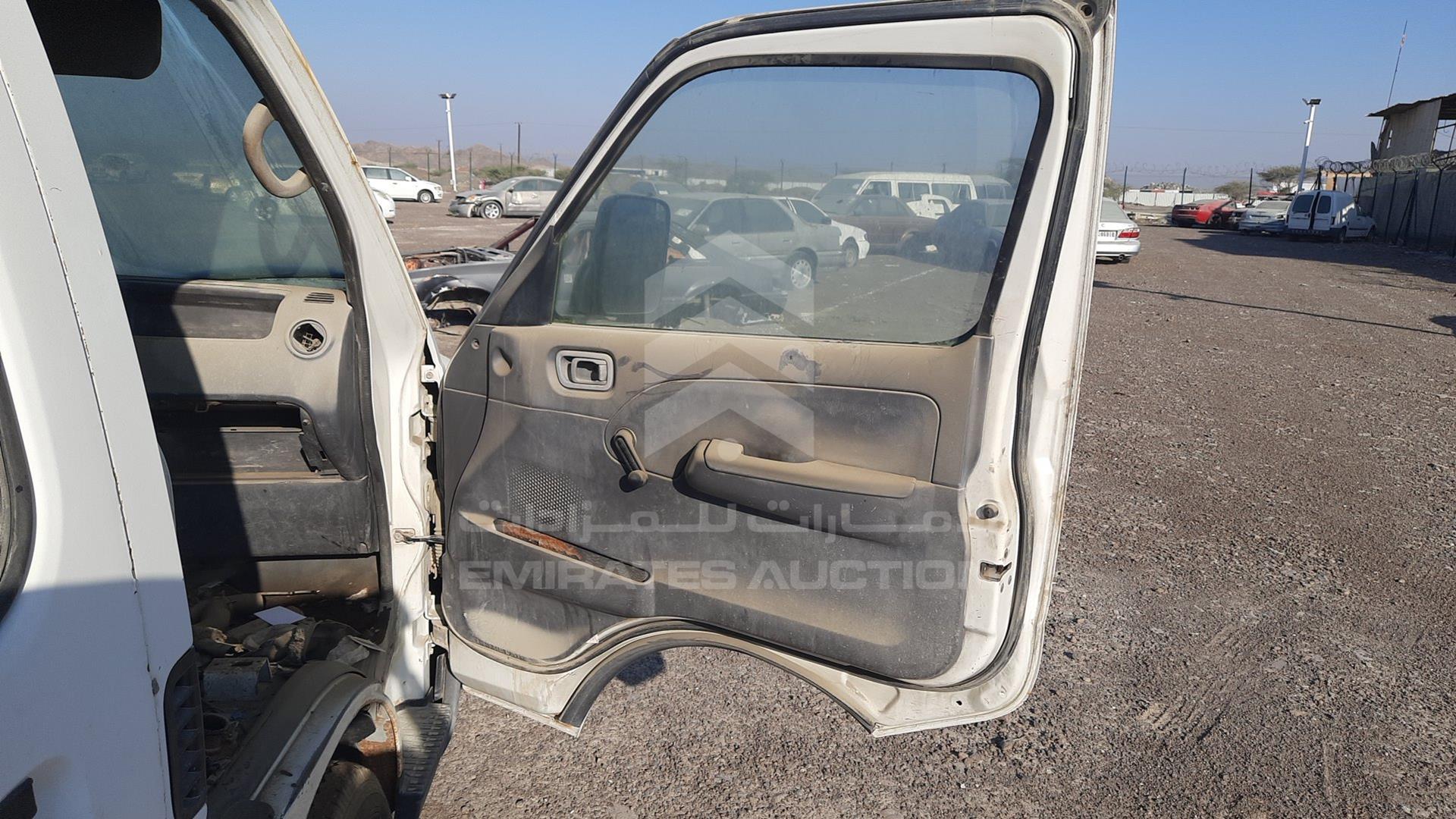 2004 NISSAN URVAN VIN: JN6FE54S84X415999