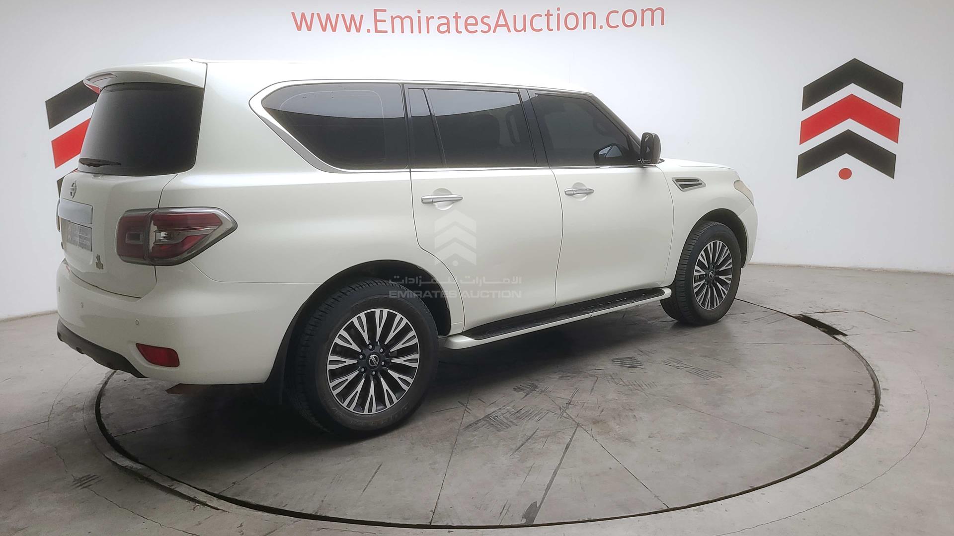 2018 NISSAN PATROL VIN: JN8BY2NY6J9106403