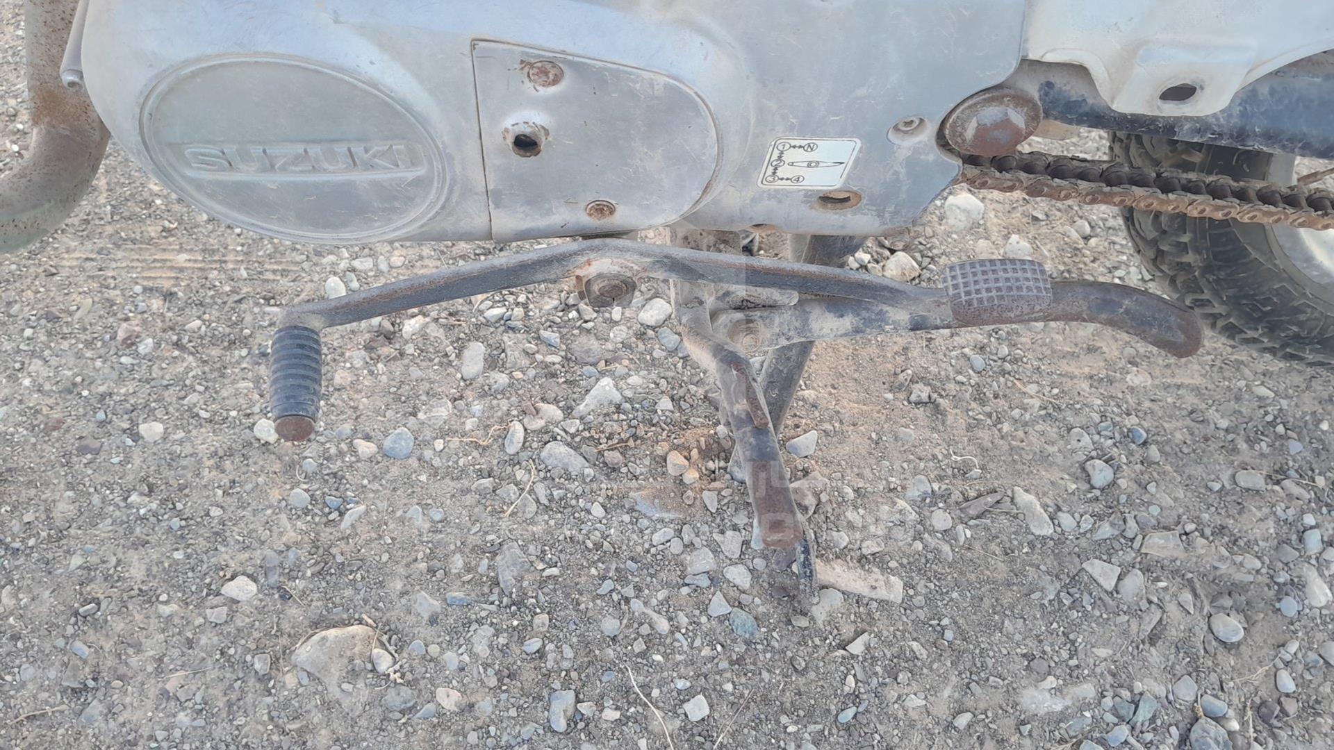 2007 SUZUKI MOTORBIKE VIN: LC6PAGA1070849692