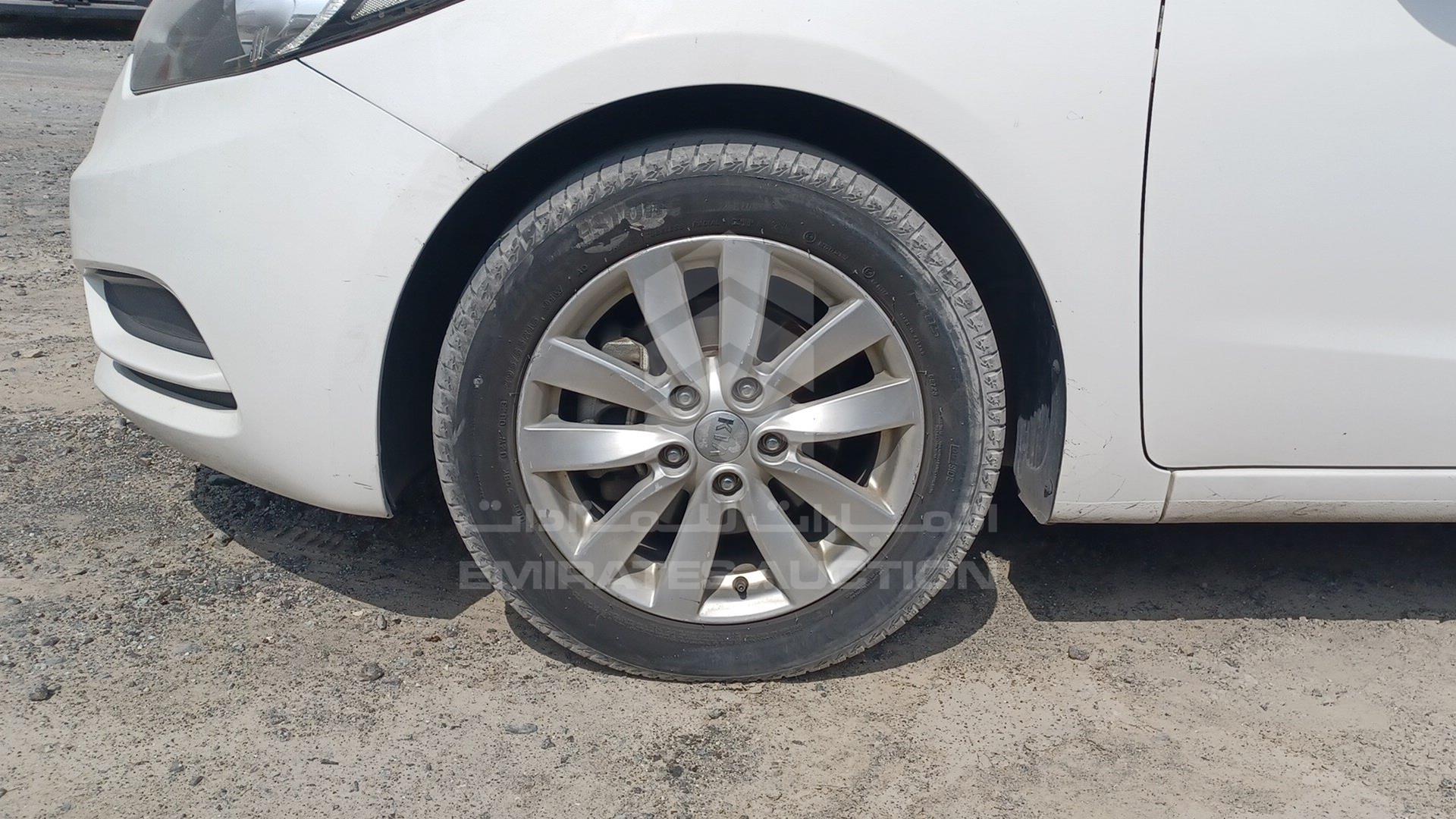 2016 KIA CERATO VIN: KNAFK4174G5553896