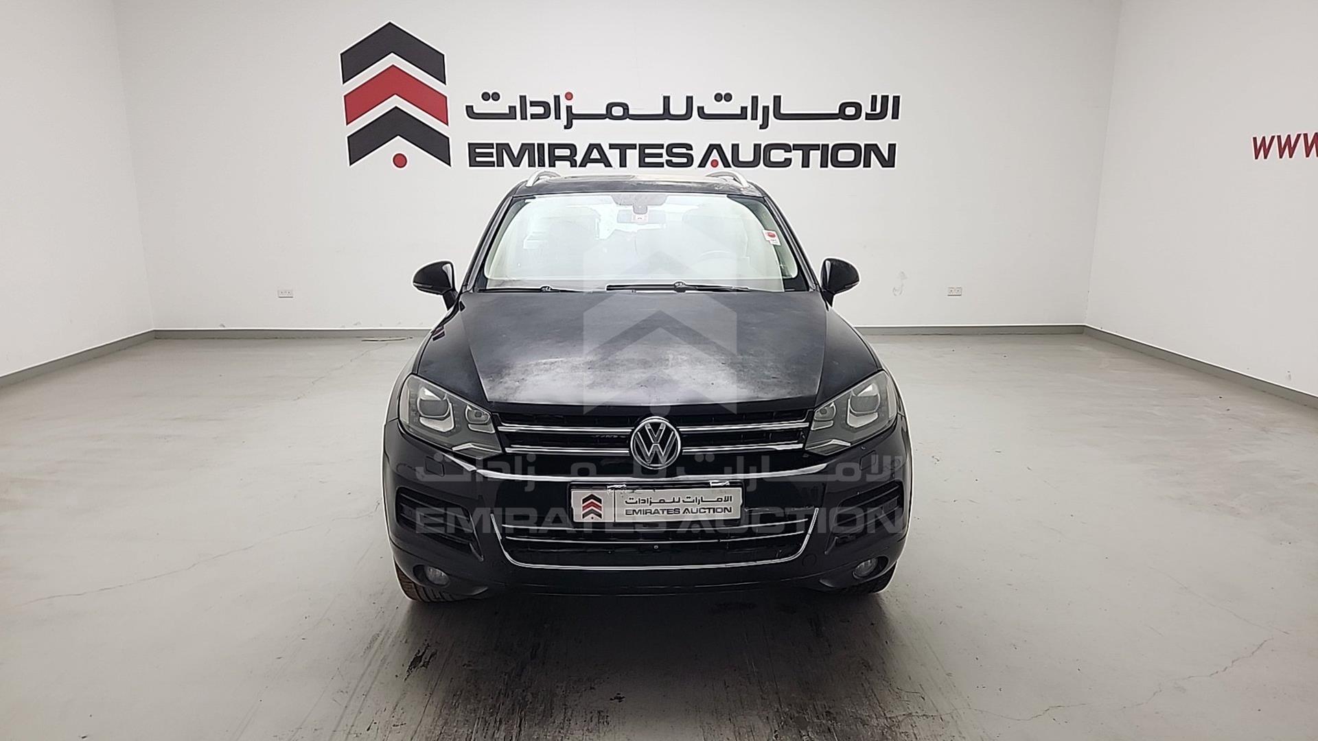 2013 VOLKSWAGEN TOUAREG VIN: WVGBC2BP9DD010820