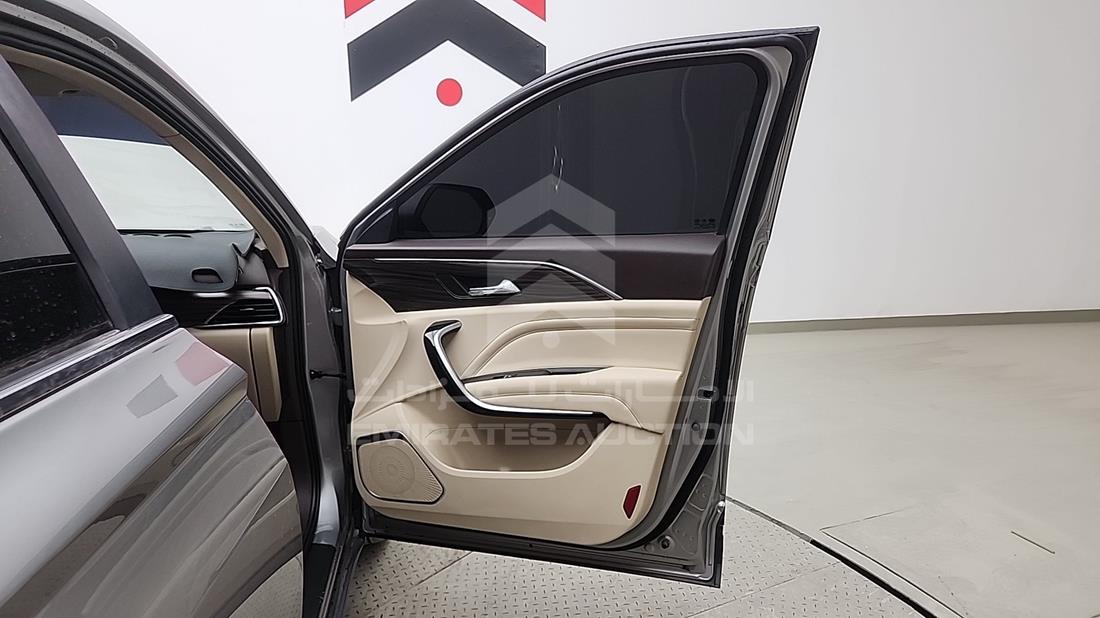 بيستون T77 2026 — الباب الأمامي الأيمن — صورة 26