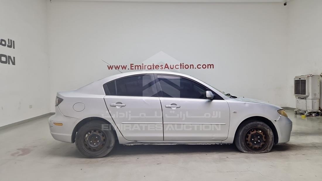 مازدا 3 2008 — الزاوية الأمامية اليمنى — صورة 11