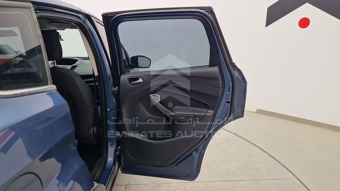 فورد اسكيب 2019 — الباب الخلفي الأيمن — صورة 25