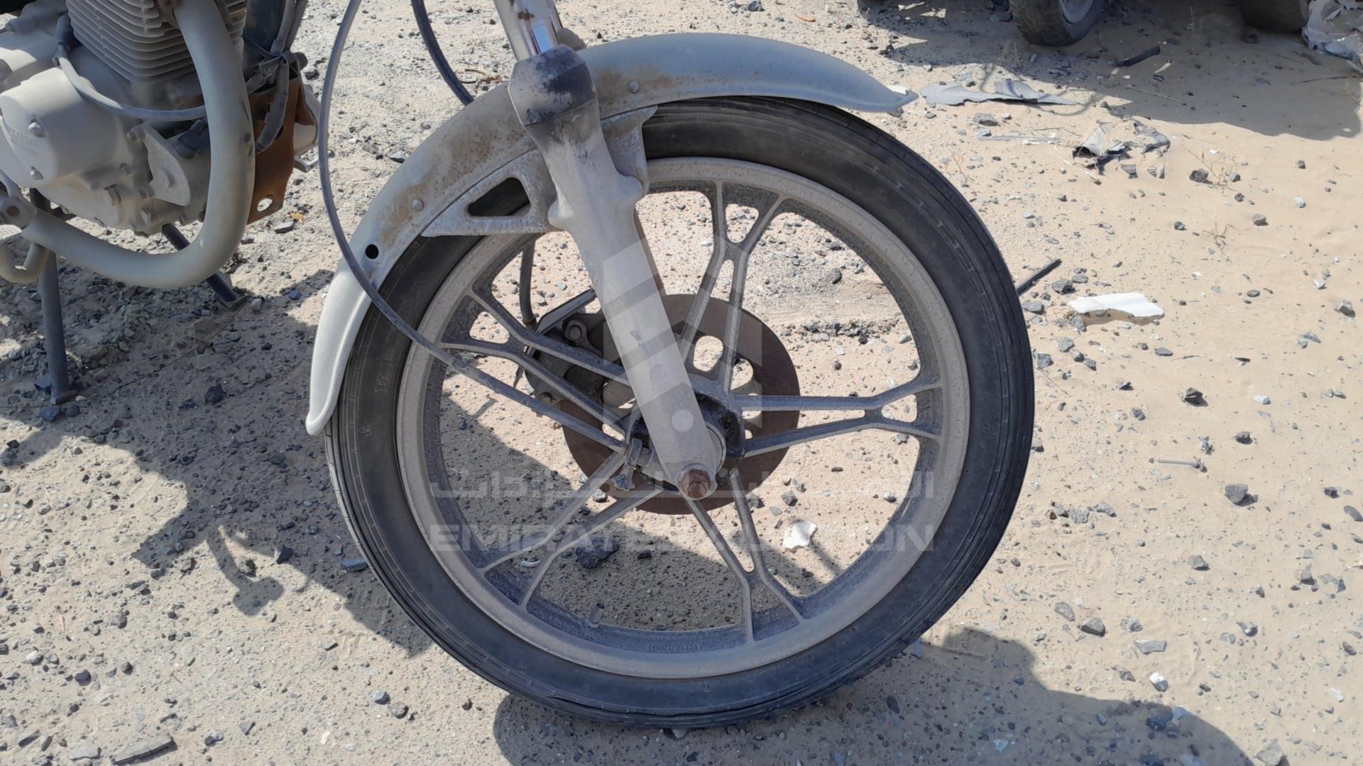 0 SUZUKI MOTORBIKE VIN: LC6PCJG9450803669