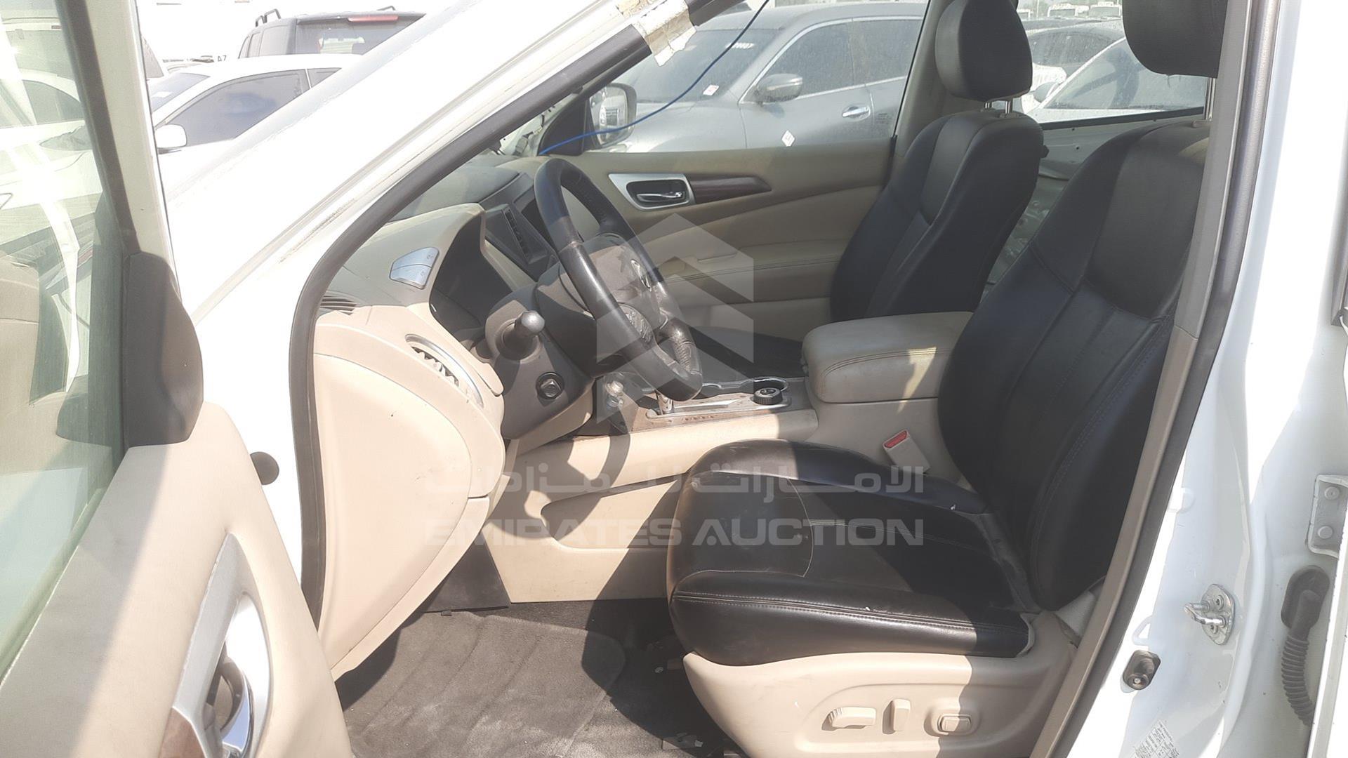 2019 NISSAN PATHFINDER VIN: 5N1CR2M84KC579747