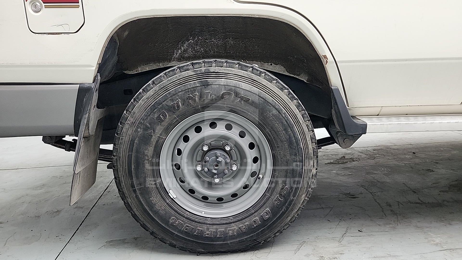 2017 TOYOTA LC 76 VIN: JTEEU73J9H4200785