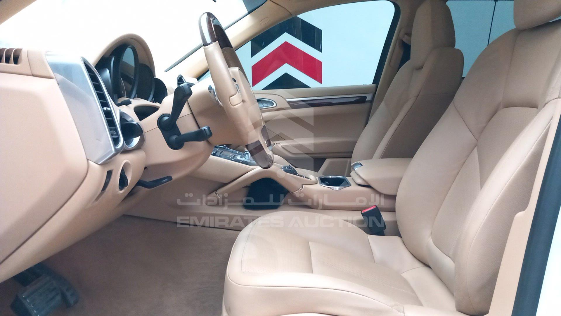2013 PORSCHE CAYENNE VIN: WP1ZZZ92ZDLA83940
