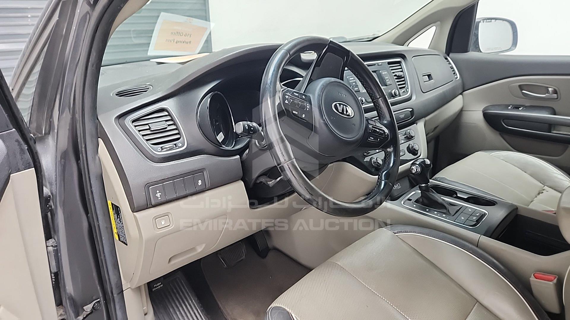 2017 KIA SEDONA VIN: KNDMB5C11H6240289