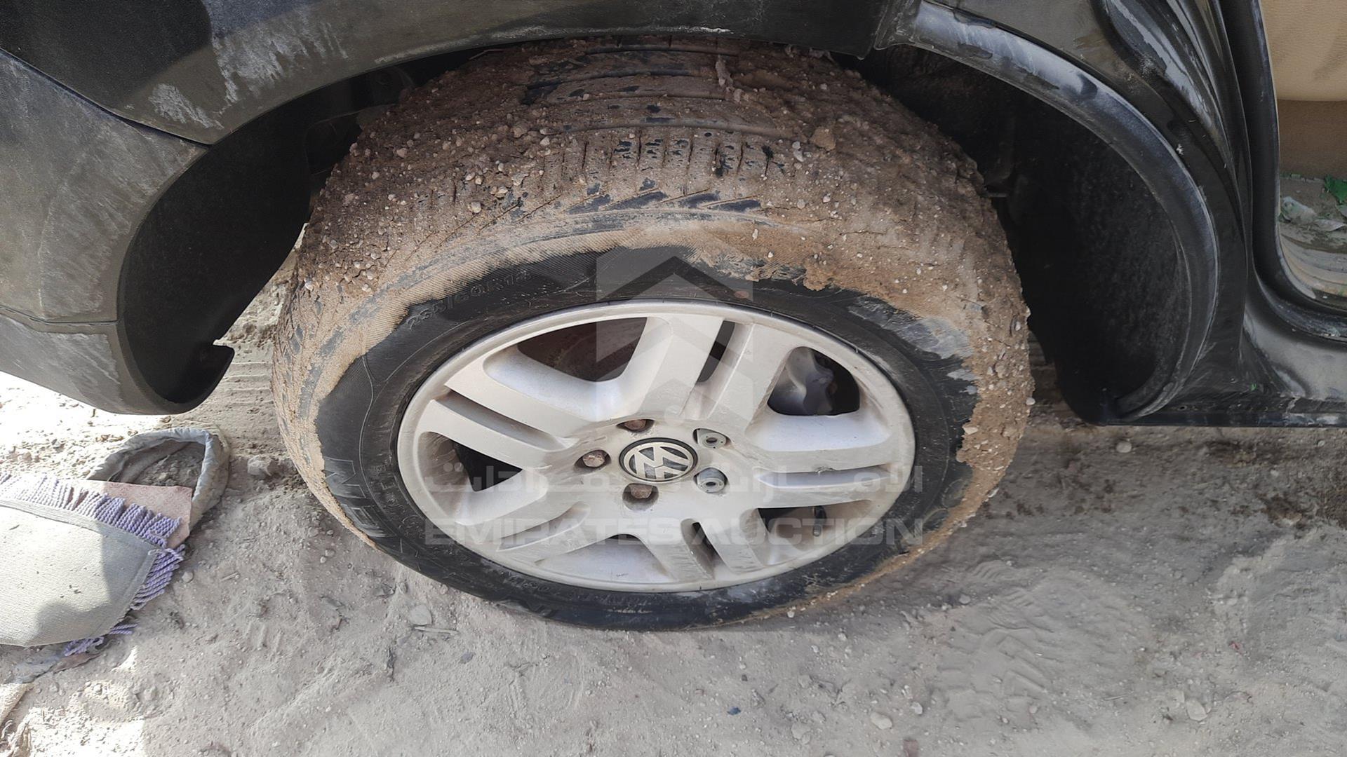 2007 VOLKSWAGEN TOUAREG VIN: WVGAE27L57D005520
