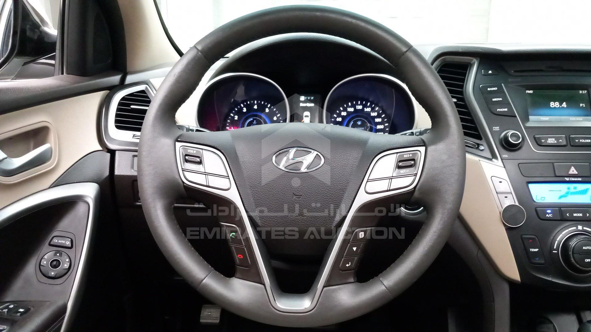 2016 HYUNDAI SANTA FE VIN: KMHSN81EXGU114119
