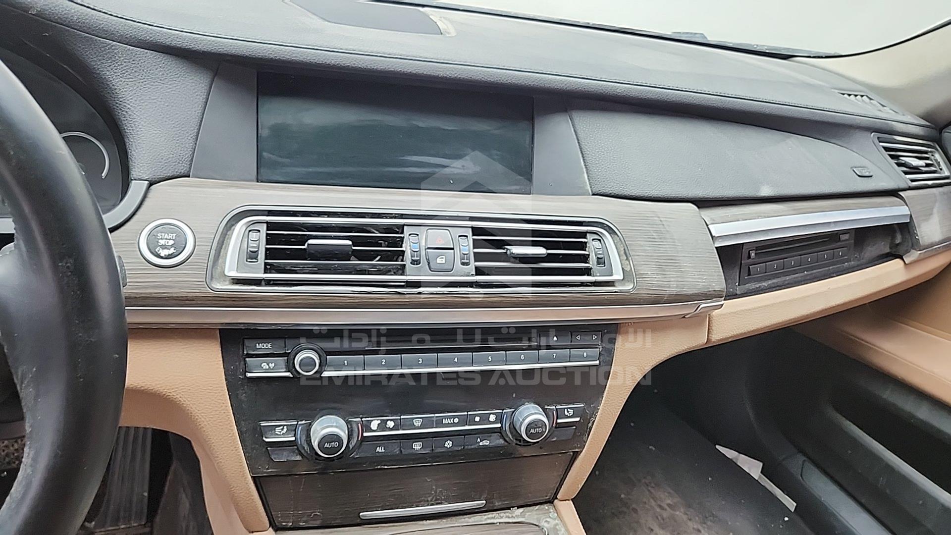 2011 BMW 740 LI VIN: WBAKB2109BC676829