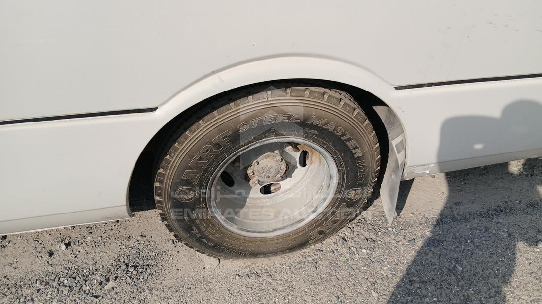 2006 Mitsubishi Rosa — Rear Left Tyre — Photo 31