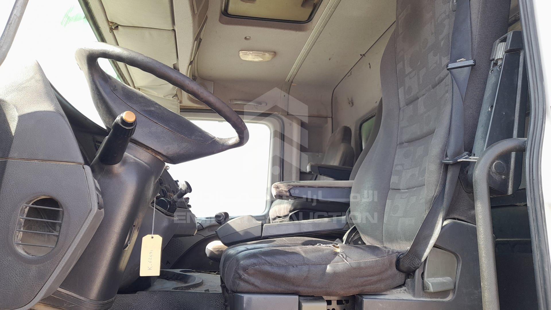2008 MERCEDES ACTROS VIN: WDAKHCAA58L307767