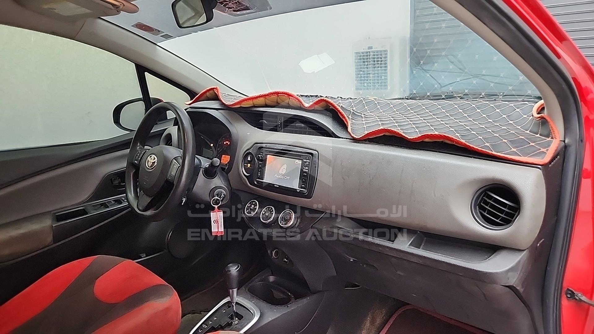 2015 TOYOTA YARIS VIN: VNKKTUD33FA028784