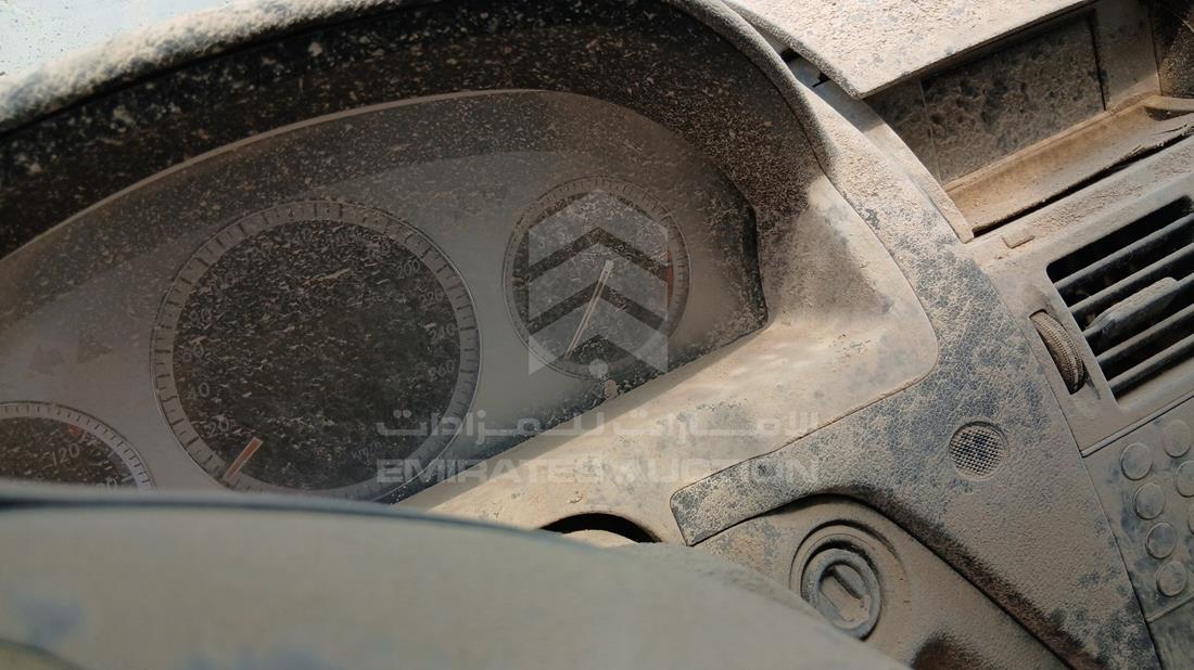 2008 Mercedes C200 — Speedometer & RPM Gauges — Photo 13