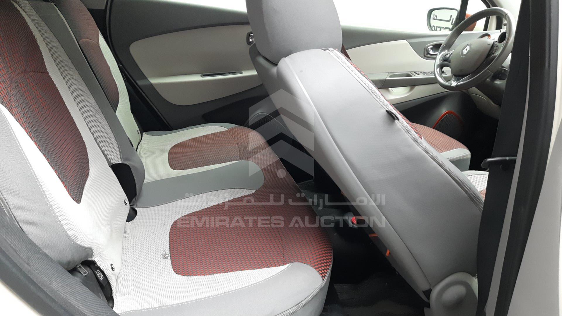2015 RENAULT CAPTUR VIN: VF12RRHEXFW528782