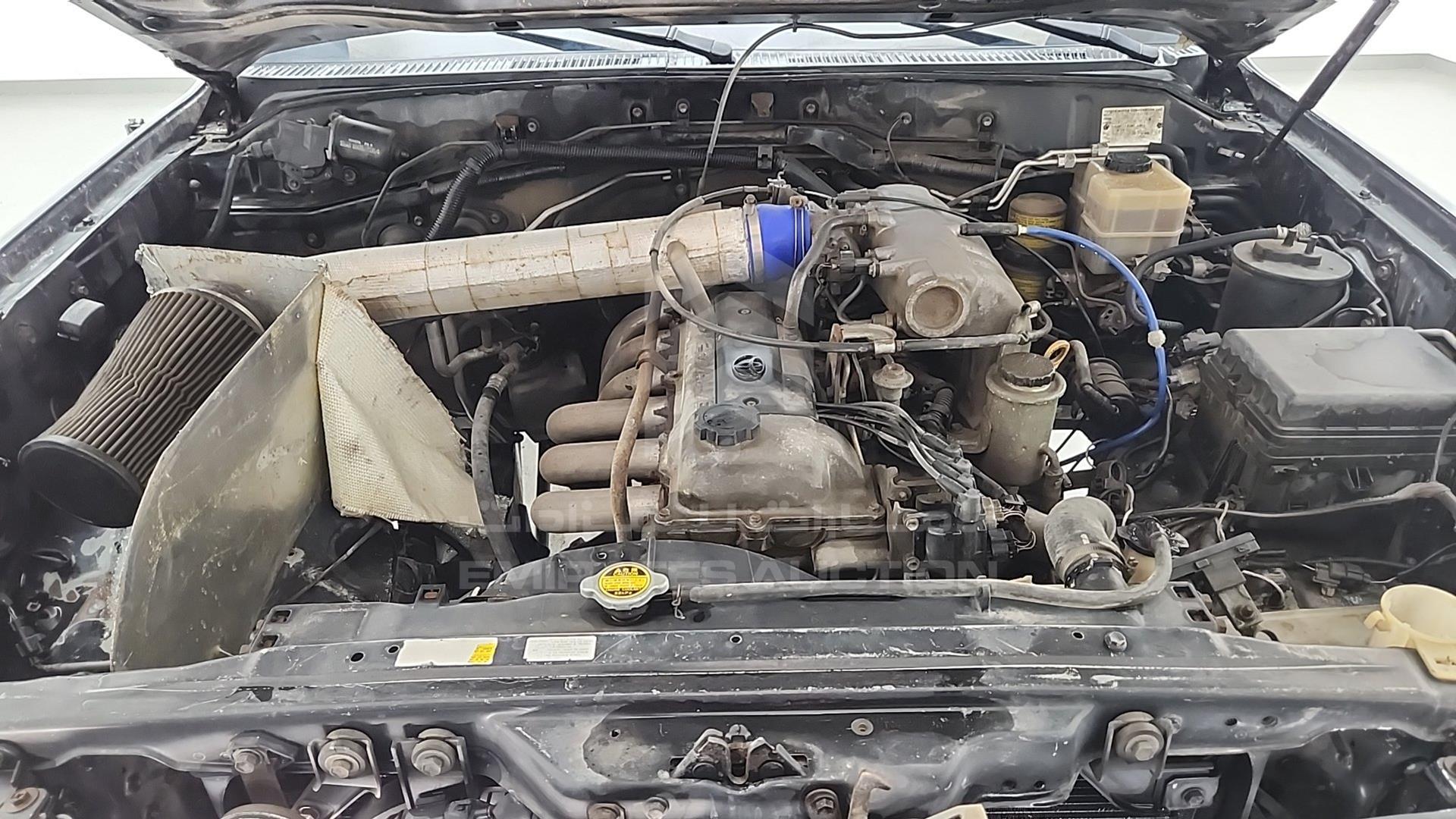 2005 TOYOTA LAND CRUISER VIN: JTEHJ09J855117441
