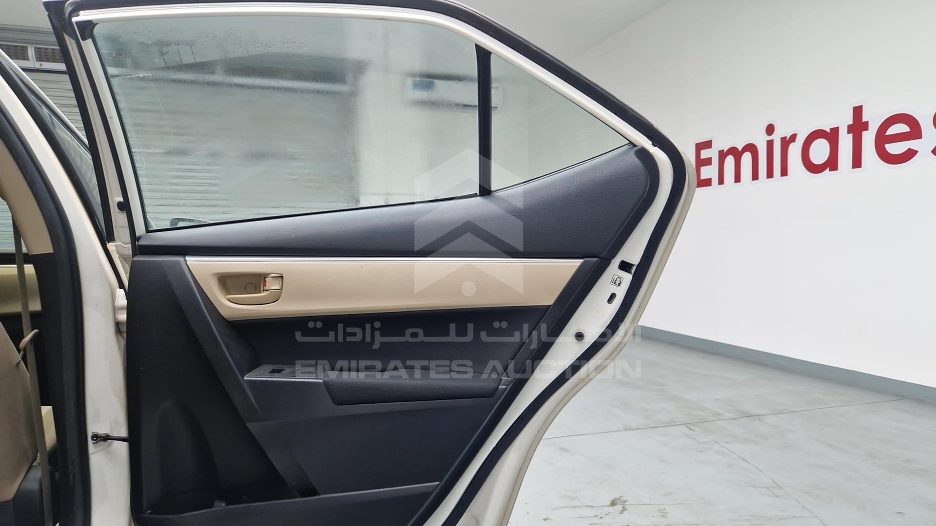 2015 TOYOTA COROLLA VIN: RKLBB9HE9F5074328