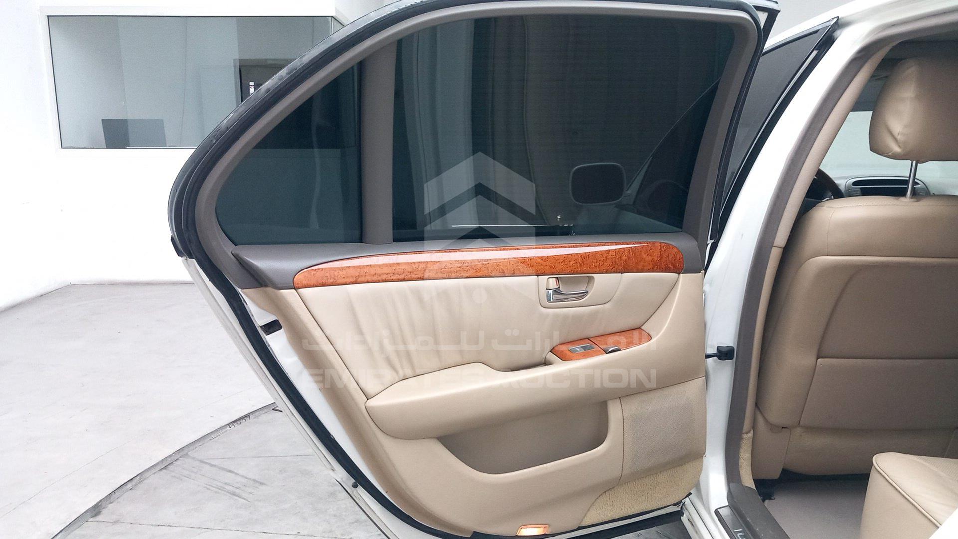 2004 LEXUS LS 430 VIN: JTHBN36F140142403