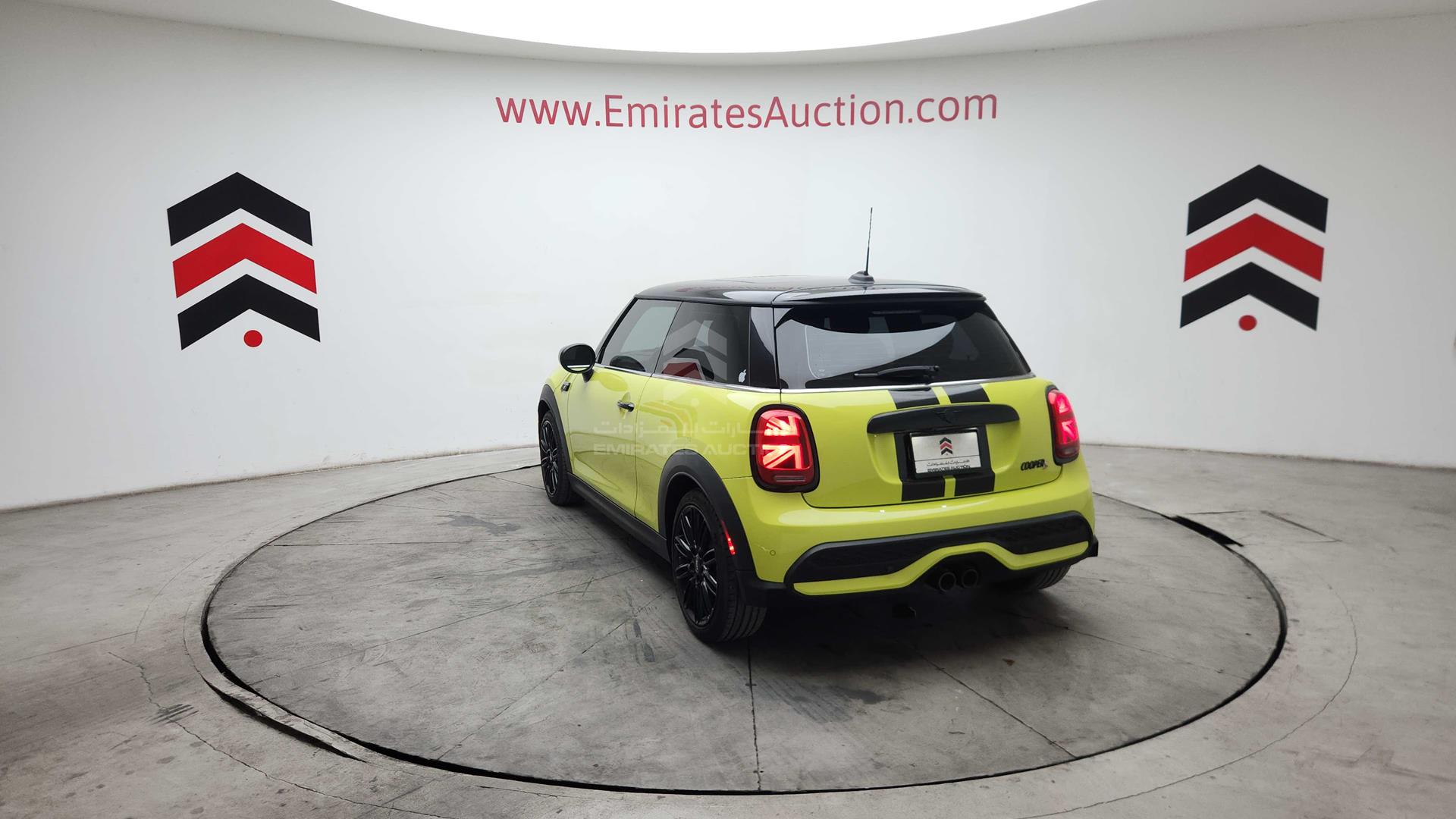 2023 MINI COOPER S VIN: WMW53DH0XP2S73659