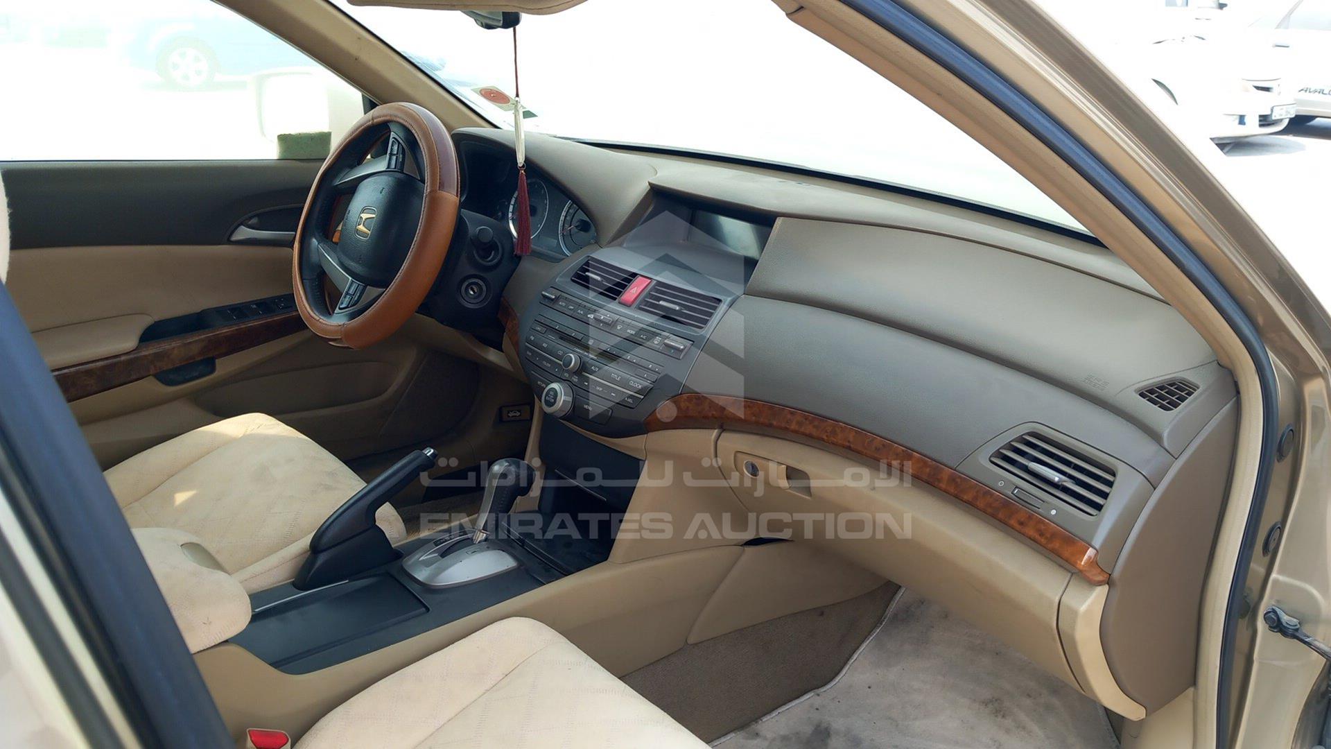 2008 HONDA ACCORD VIN: JHMCP26728C405424