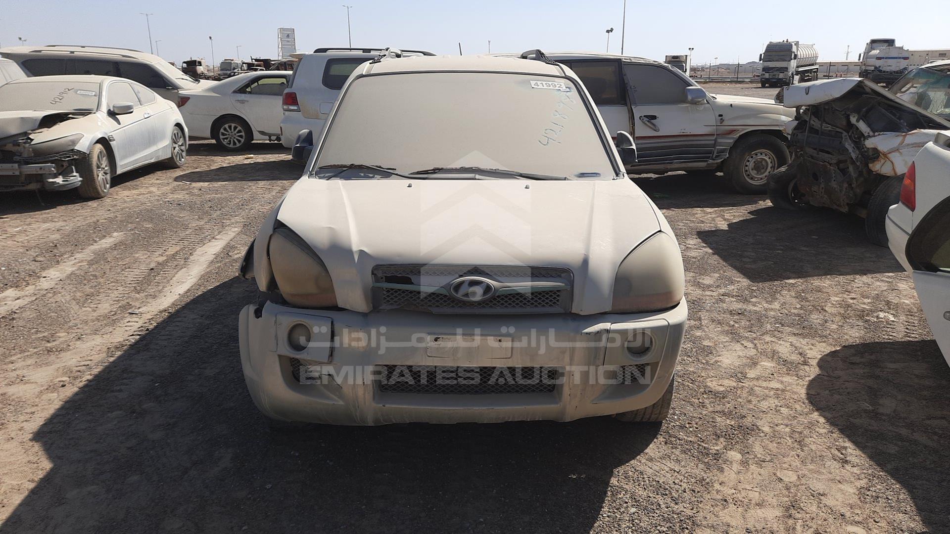 2009 HYUNDAI TUCSON VIN: KMHJM81B29U038399