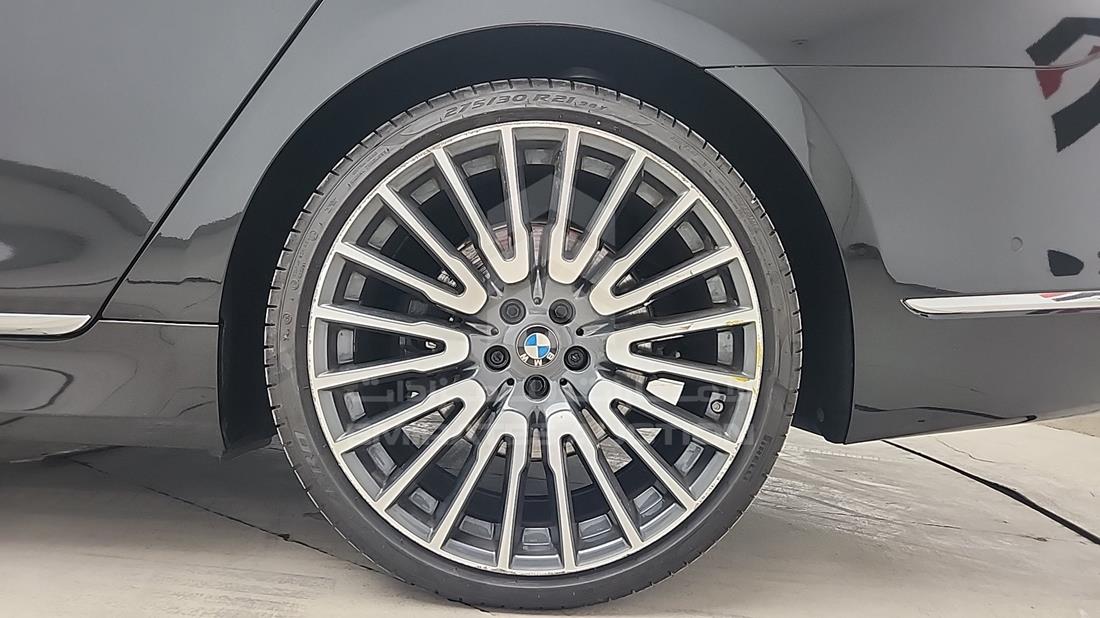2016 BMW 740 LI — Rear Left Tyre — Photo 37